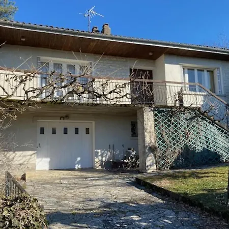 La Maison D'enfance Holiday home Alvignac