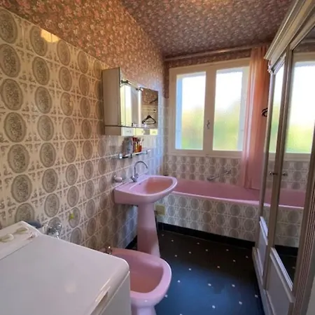 La Maison D'enfance * Alvignac